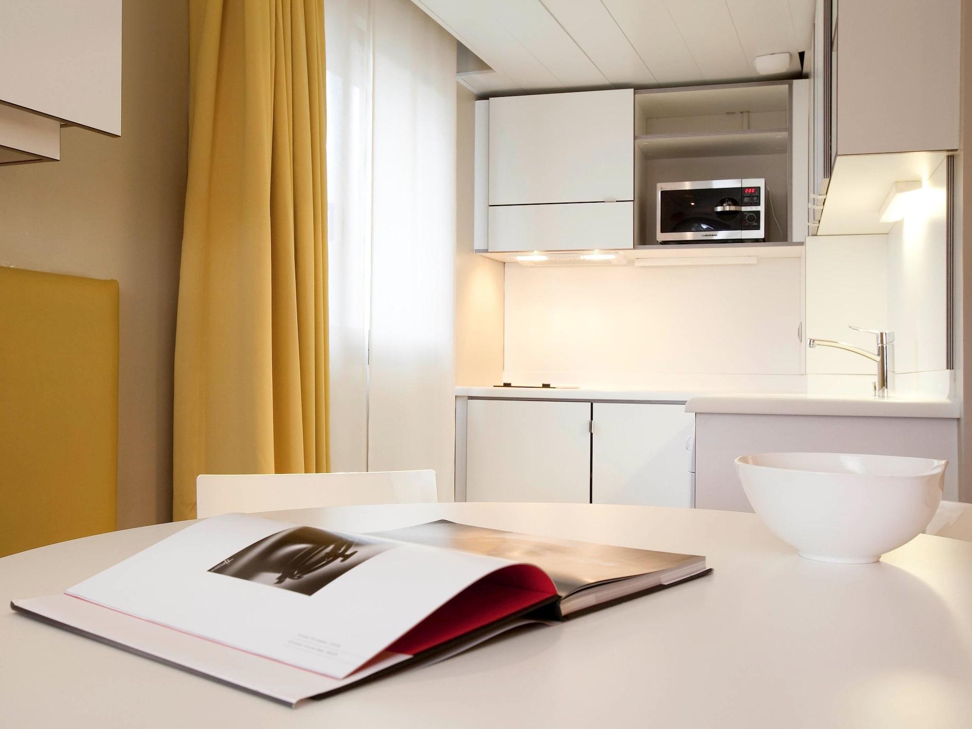 Mercure Paris